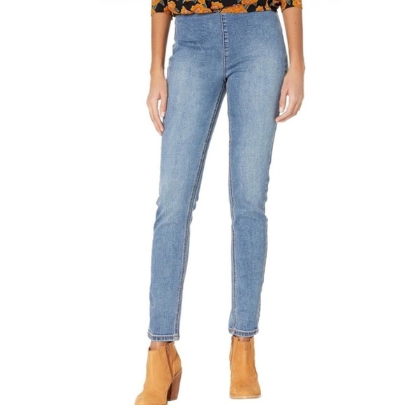 Rock & Roll Cowgirl Denim - Rock & Roll Denim Skinny Mini High Rise Pull-On Skinny Jeans
